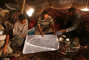 مهدی در چادر عشایر عرب نصر آبادی – شمال سبز کوه