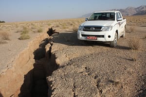 نشست زمین در پارک ملی کلاه قاضی (عکس از سعید یوسف پور)